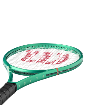 Preview: Wilson Blade Jr.26 V10 - besaitet
