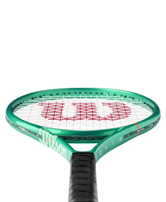Wilson Blade Jr.26 V10 - besaitet